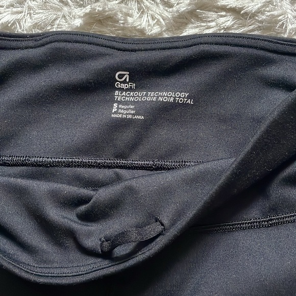 Gap athletic biker shorts - Picture 2 of 3